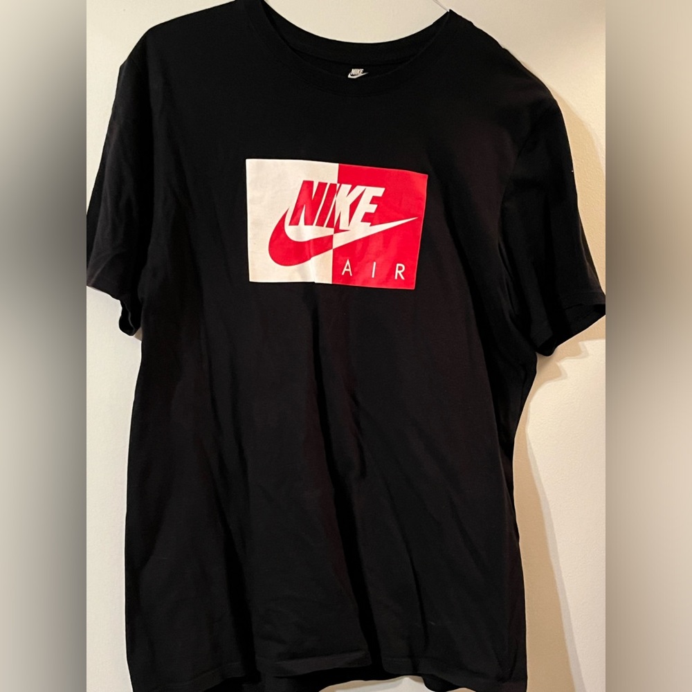 Nike tee